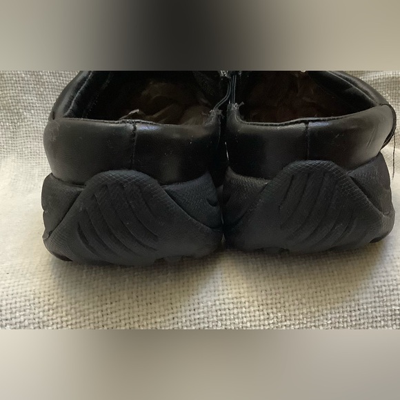 L.L. Bean Moc Mule Slide Shoe-Black Leather-8.5 Medium-Very Good Condition - Picture 7 of 13